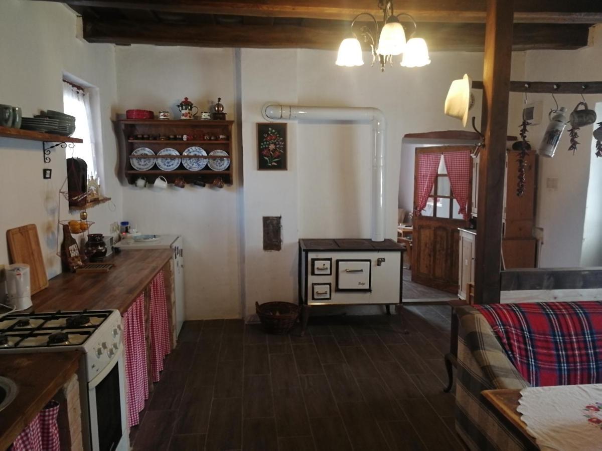 Traditionelles Bauernhaus Flieder Zalaszentgrót エクステリア 写真