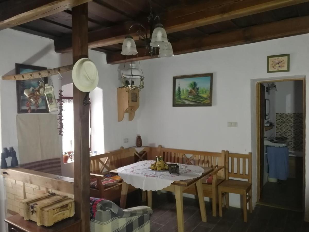 Traditionelles Bauernhaus Flieder Zalaszentgrót エクステリア 写真